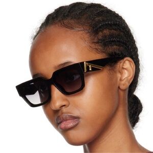 Brand New Fendi Sunglasses 
Never worn